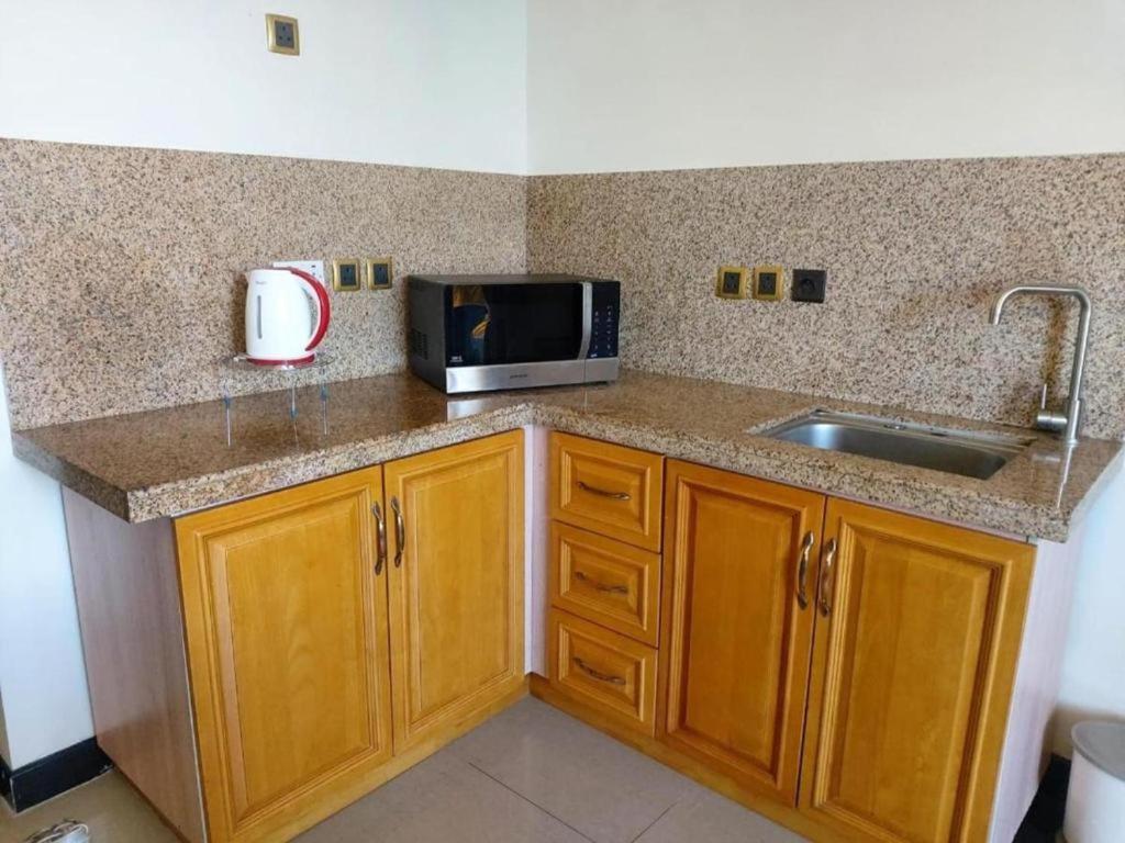 Pereybere Apartment With Breakfast And Private Balcony Pereybere Beach Luaran gambar