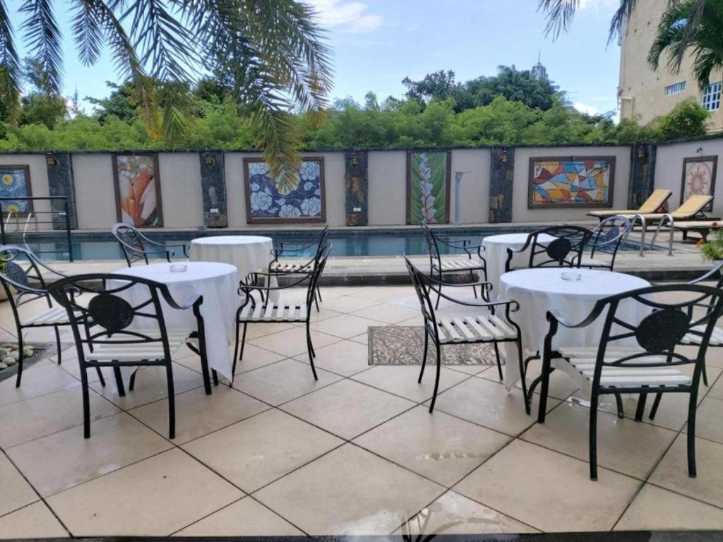 Pereybere Apartment With Breakfast And Private Balcony Pereybere Beach Luaran gambar