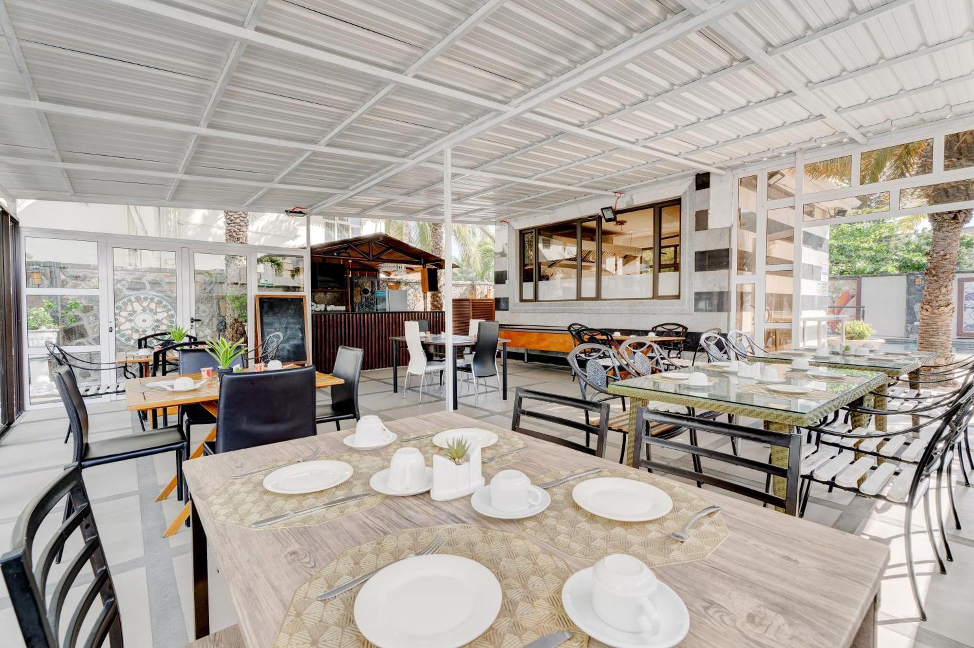 Pereybere Apartment With Breakfast And Private Balcony Pereybere Beach Luaran gambar